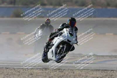 media/Oct-02-2025-Racers Edge (Thu) [[2c91cb6ab3]]/3-B Group/Session 2-Turn 14 (11am)/